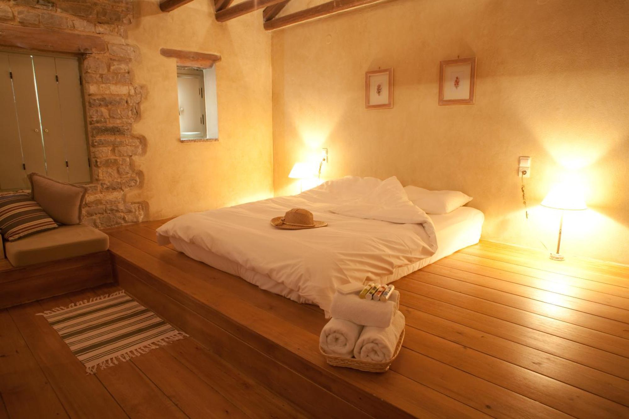 Astra Inn Papingo Exterior photo