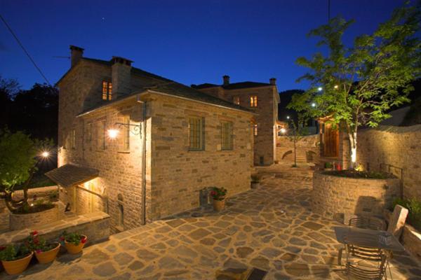 Astra Inn Papingo Exterior photo