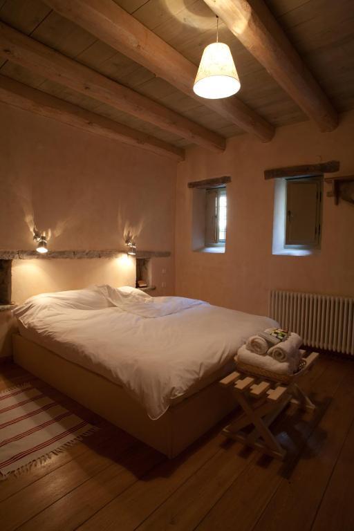 Astra Inn Papingo Room photo